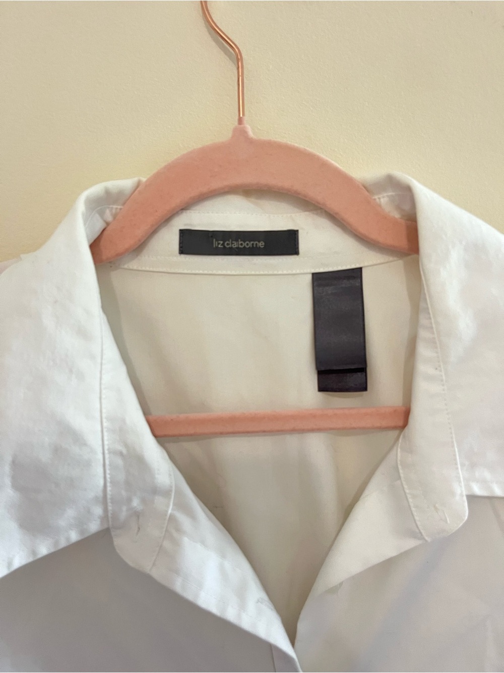 Classic White Button-Down Shirt - Picture 6 of 7